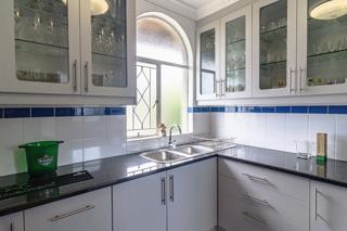 4 Bedroom Property for Sale in Glenvista Gauteng