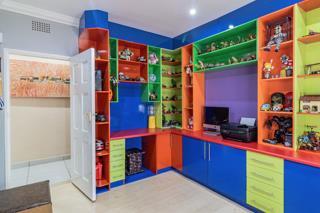 4 Bedroom Property for Sale in Glenvista Gauteng