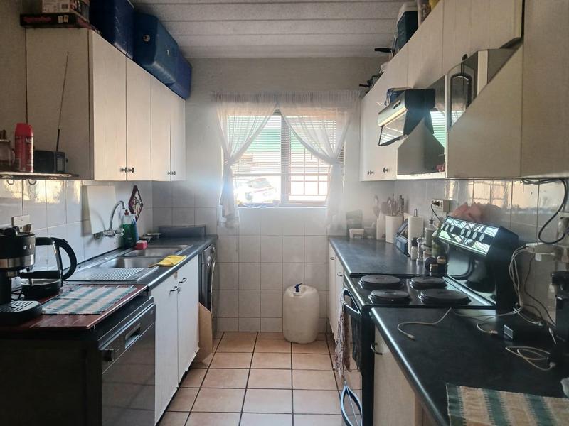 2 Bedroom Property for Sale in Glenvista Gauteng