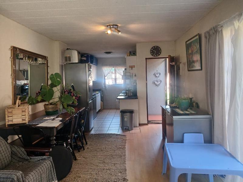 2 Bedroom Property for Sale in Glenvista Gauteng
