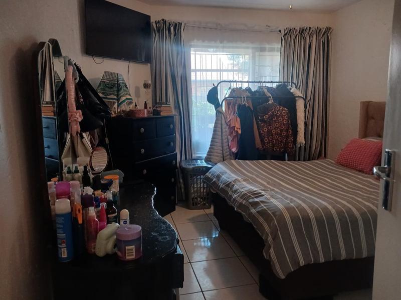 2 Bedroom Property for Sale in Glenvista Gauteng