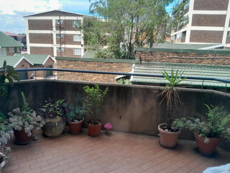 To Let 2 Bedroom Property for Rent in Primrose Hill Gauteng
