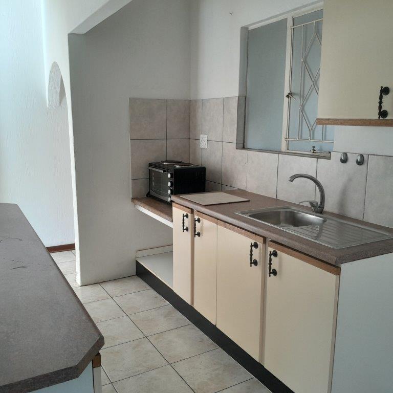 To Let 1 Bedroom Property for Rent in Eastleigh Ridge Gauteng