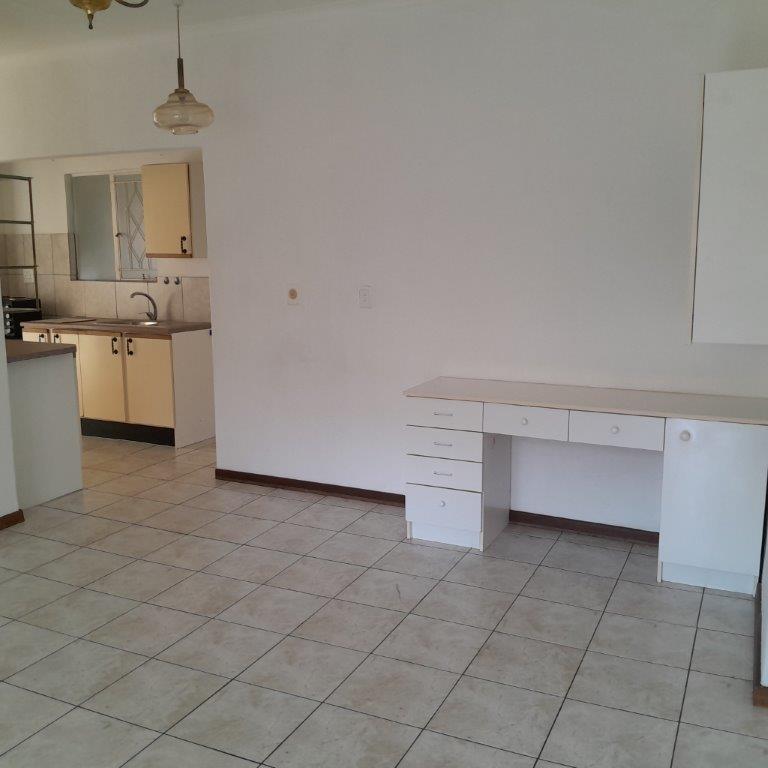 To Let 1 Bedroom Property for Rent in Eastleigh Ridge Gauteng