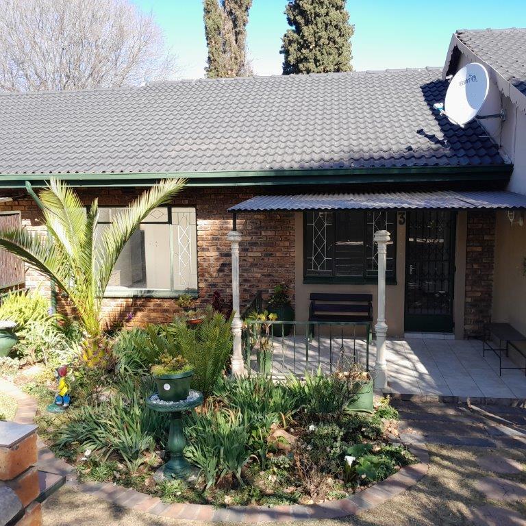 To Let 1 Bedroom Property for Rent in Eastleigh Ridge Gauteng