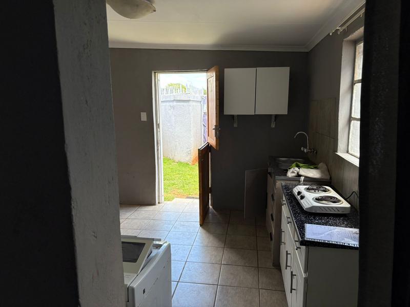 To Let 1 Bedroom Property for Rent in Delarey Gauteng