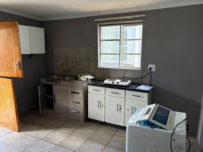 To Let 1 Bedroom Property for Rent in Delarey Gauteng