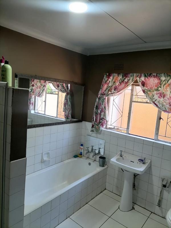 To Let 3 Bedroom Property for Rent in Vanderbijlpark SE 1 Gauteng