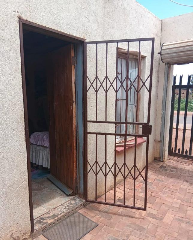 10 Bedroom Property for Sale in Soshanguve South Gauteng