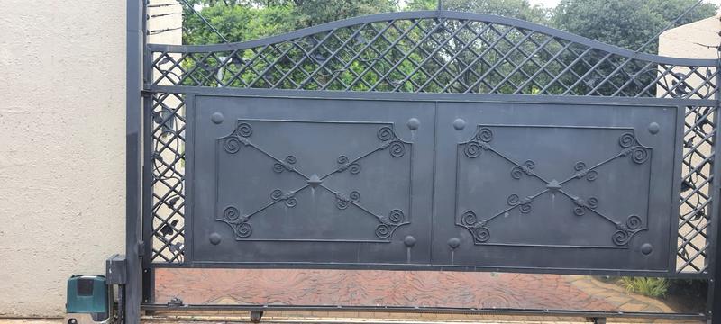 3 Bedroom Property for Sale in Capital Park Gauteng