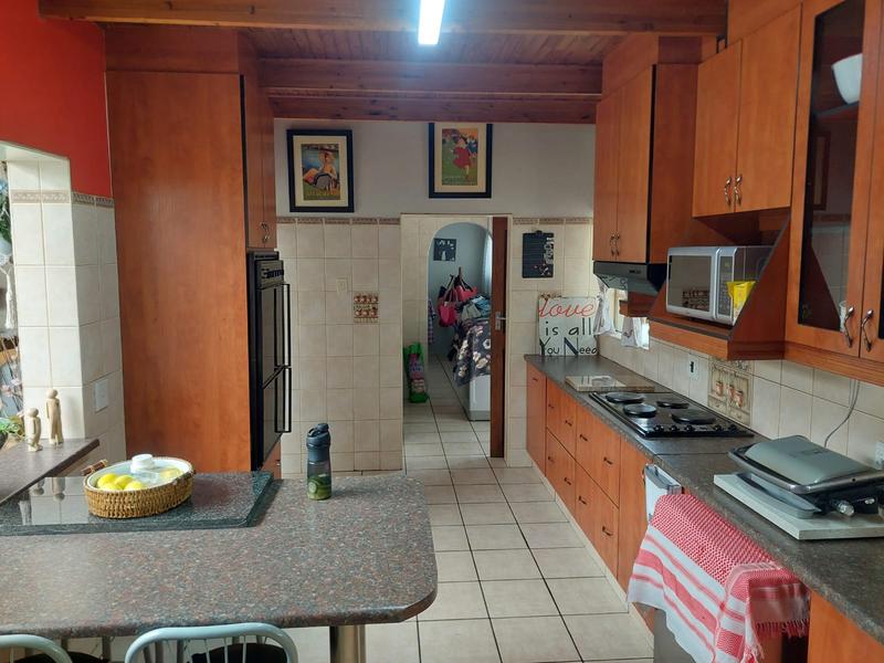 4 Bedroom Property for Sale in Dorandia Gauteng