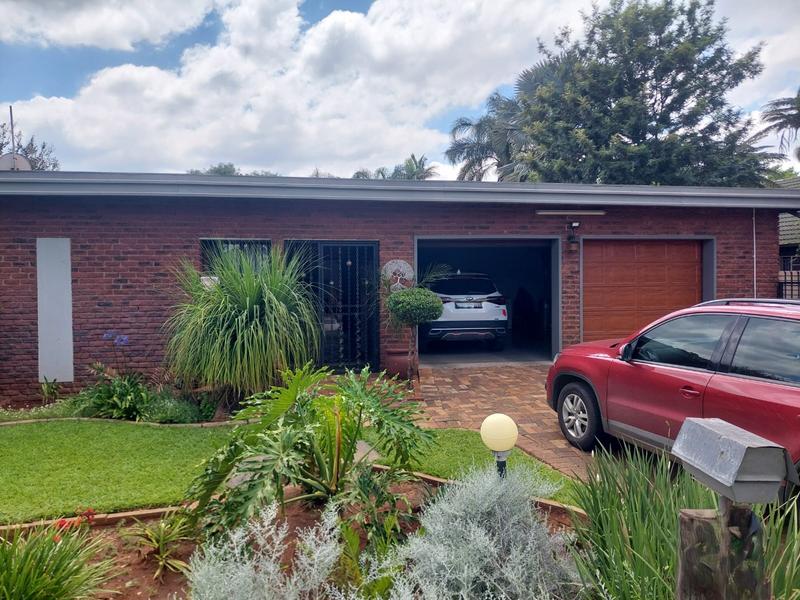 4 Bedroom Property for Sale in Dorandia Gauteng