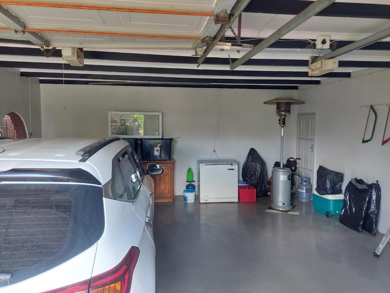 4 Bedroom Property for Sale in Dorandia Gauteng