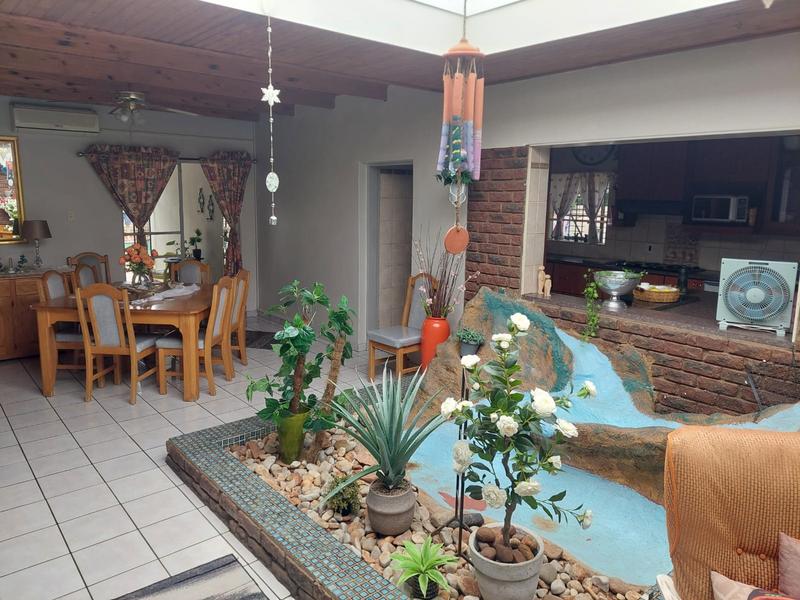 4 Bedroom Property for Sale in Dorandia Gauteng