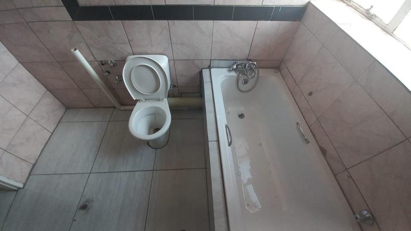 1 Bedroom Property for Sale in Vanderbijlpark CW Gauteng