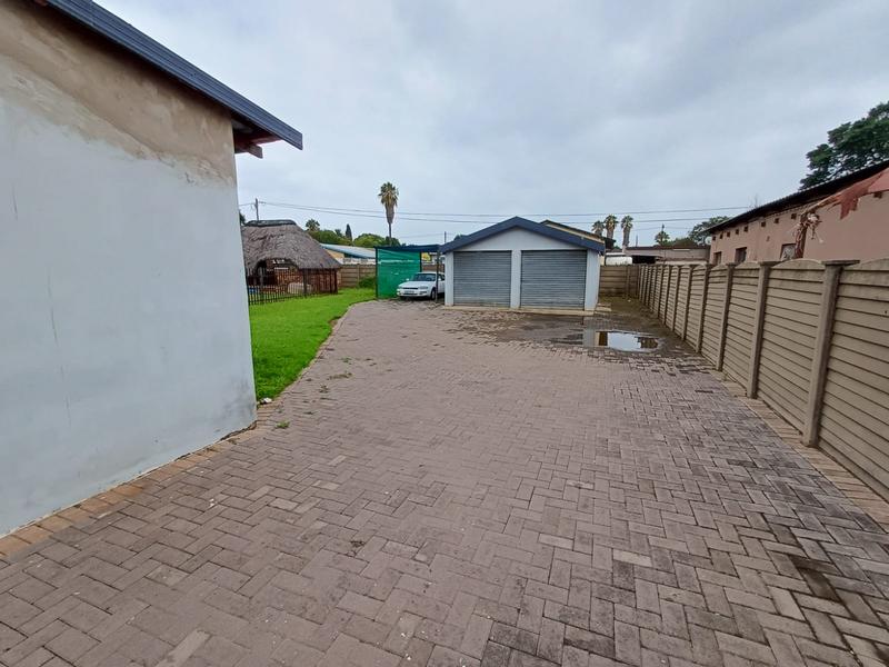 4 Bedroom Property for Sale in Sonland Park Gauteng