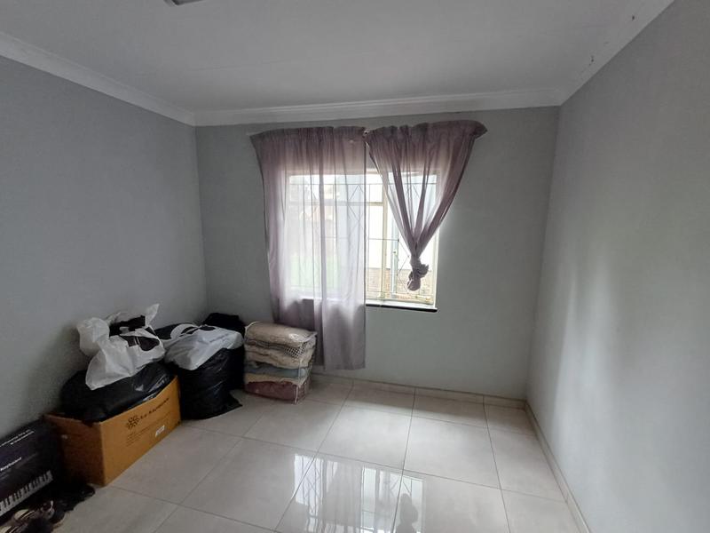 4 Bedroom Property for Sale in Sonland Park Gauteng