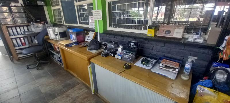 5 Bedroom Property for Sale in Three Rivers Gauteng