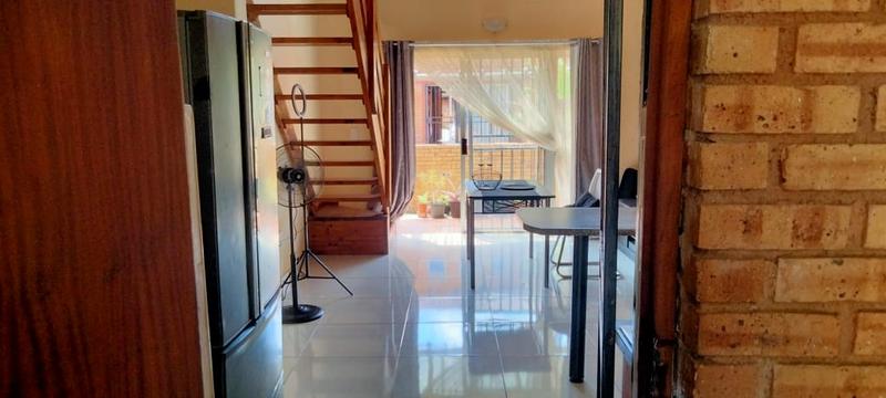 2 Bedroom Property for Sale in Honeypark Gauteng