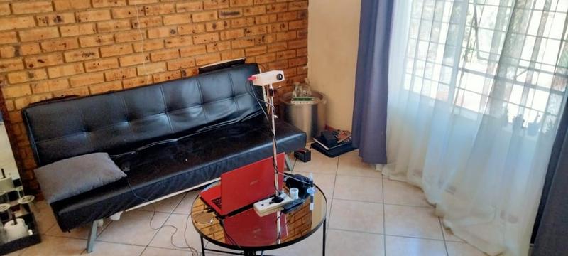 2 Bedroom Property for Sale in Honeypark Gauteng