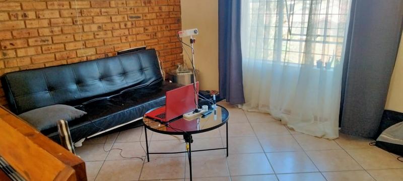 2 Bedroom Property for Sale in Honeypark Gauteng