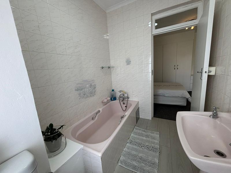 3 Bedroom Property for Sale in Fairland Gauteng