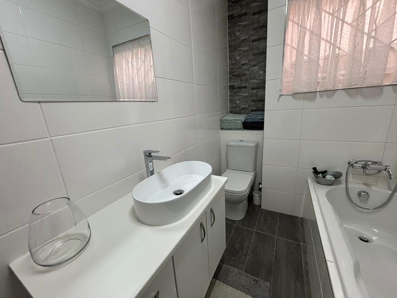 3 Bedroom Property for Sale in Fairland Gauteng