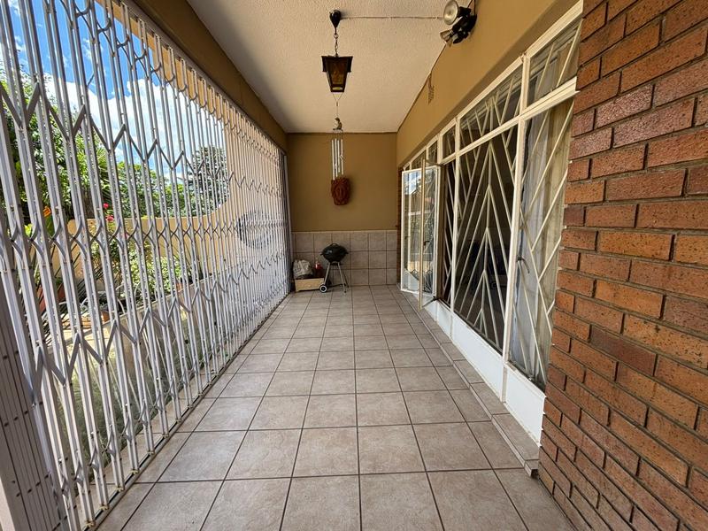 3 Bedroom Property for Sale in Fairland Gauteng