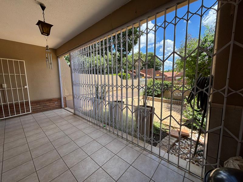 3 Bedroom Property for Sale in Fairland Gauteng