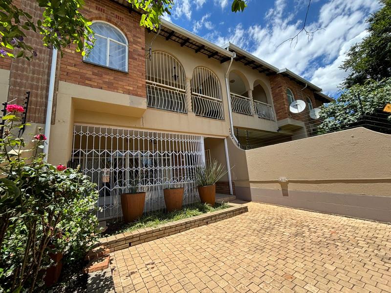 3 Bedroom Property for Sale in Fairland Gauteng