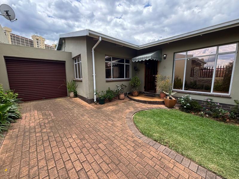 3 Bedroom Property for Sale in Sophiatown Gauteng