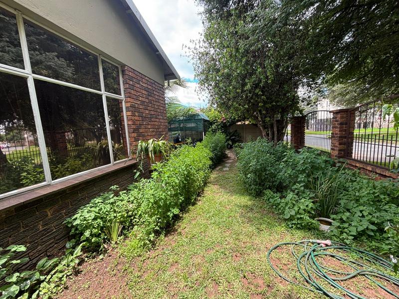 3 Bedroom Property for Sale in Sophiatown Gauteng