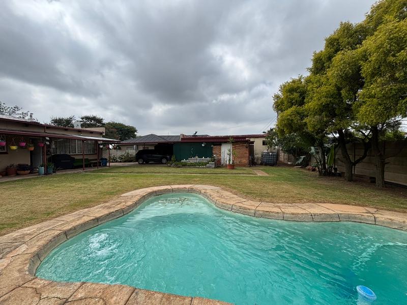 3 Bedroom Property for Sale in Discovery Gauteng