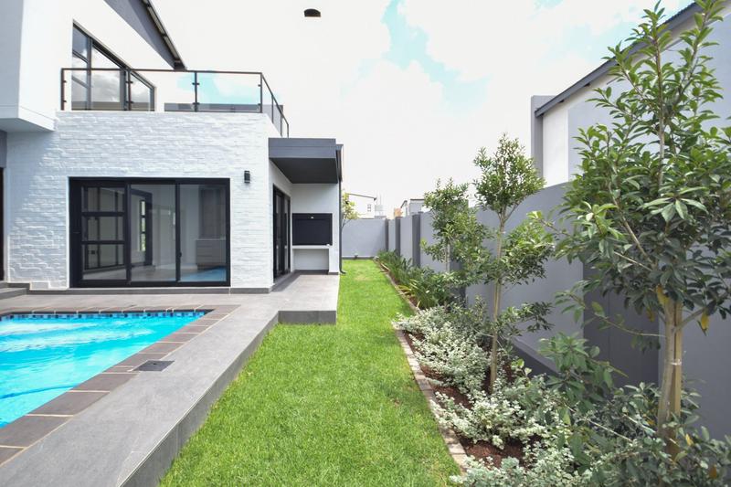 4 Bedroom Property for Sale in Fountainbrook Estate Gauteng