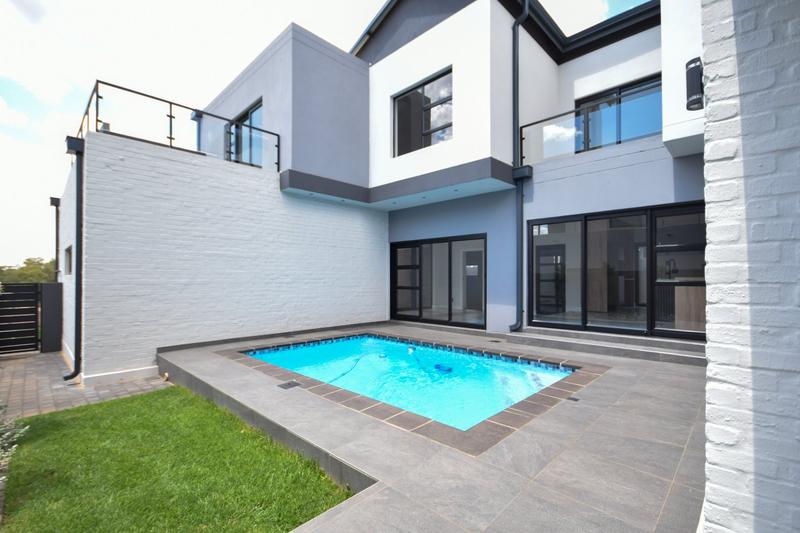 4 Bedroom Property for Sale in Fountainbrook Estate Gauteng