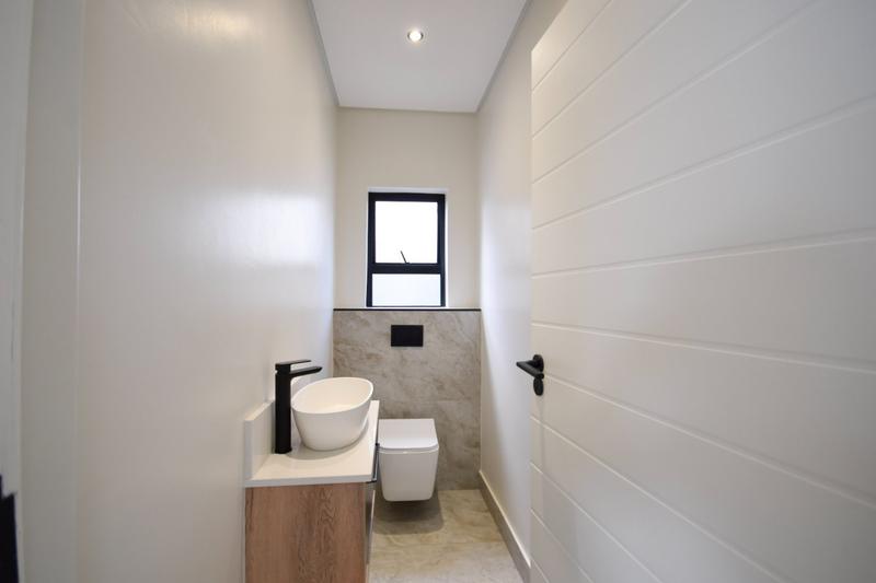 4 Bedroom Property for Sale in Fountainbrook Estate Gauteng