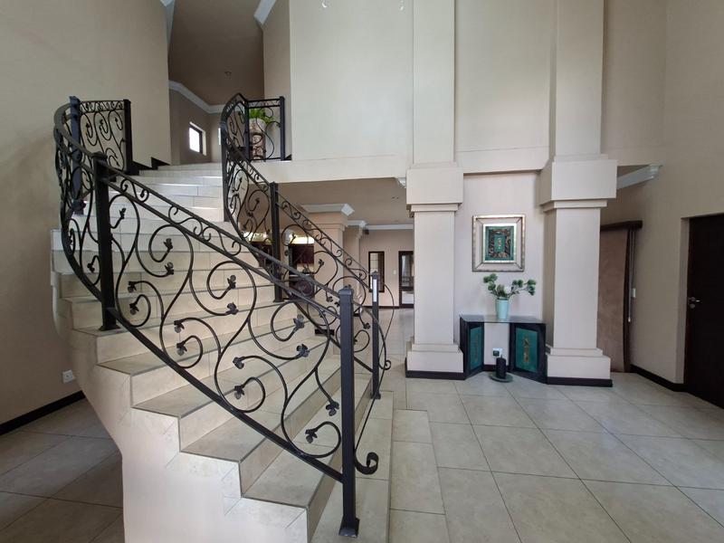 5 Bedroom Property for Sale in Midstream Estate Gauteng
