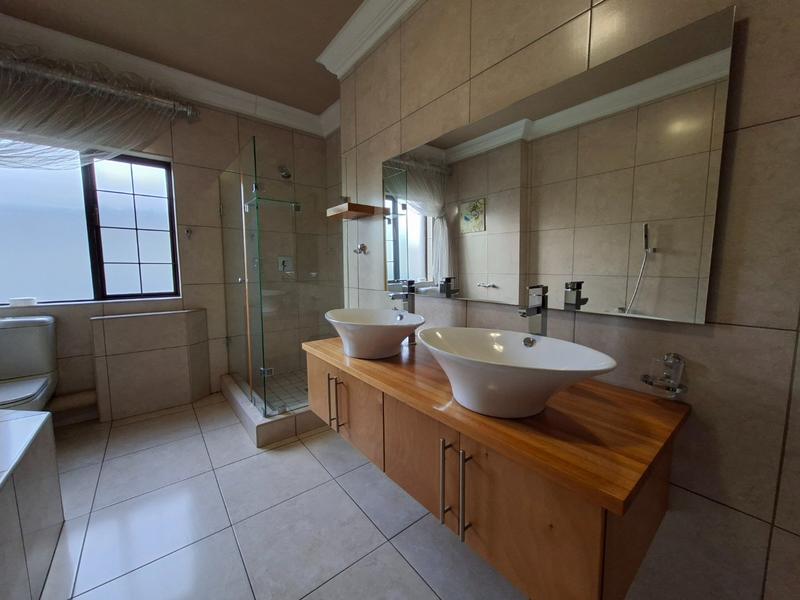 5 Bedroom Property for Sale in Midstream Estate Gauteng