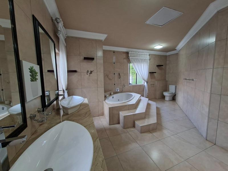 5 Bedroom Property for Sale in Midstream Estate Gauteng