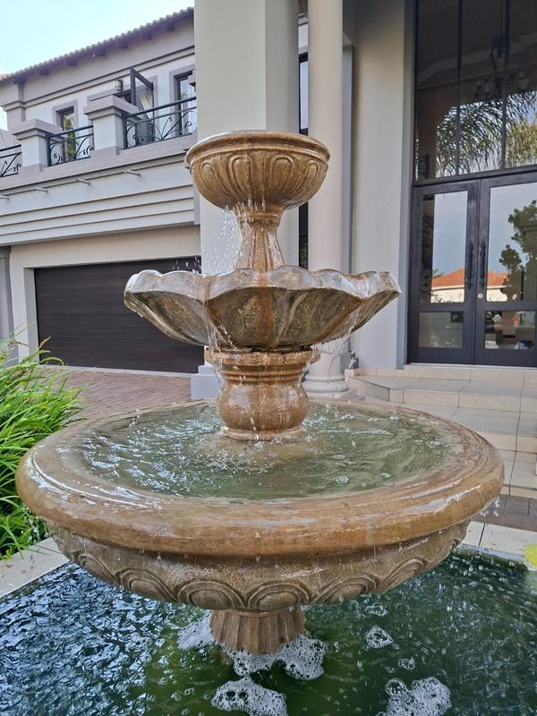 5 Bedroom Property for Sale in Midstream Estate Gauteng