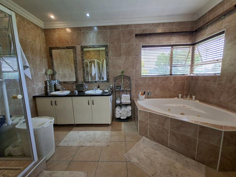 5 Bedroom Property for Sale in Midstream Estate Gauteng