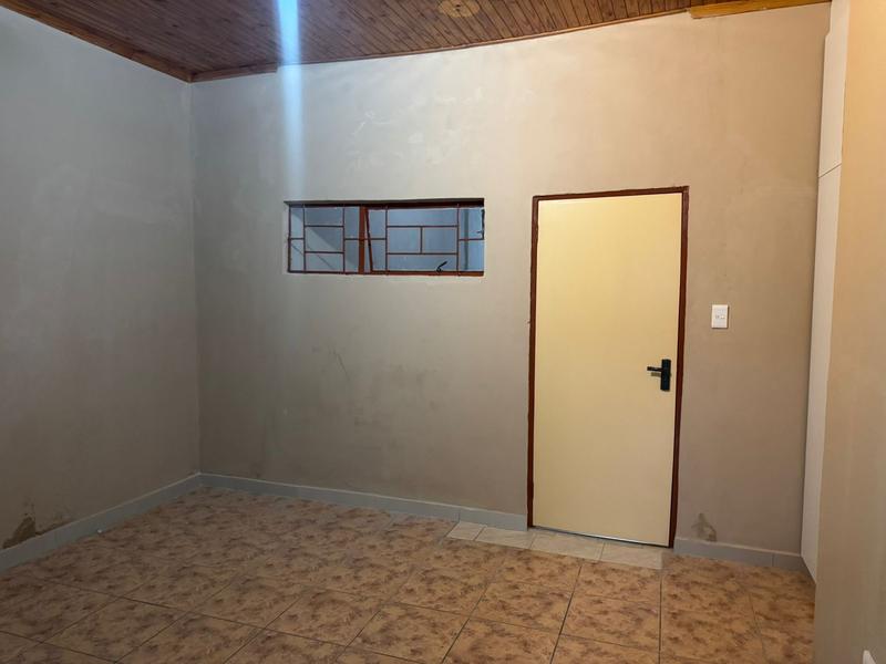 To Let 1 Bedroom Property for Rent in Delville Gauteng