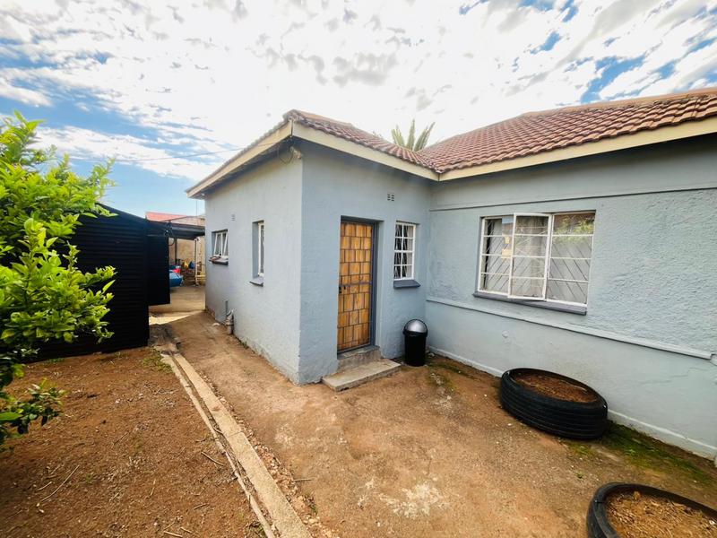 To Let 2 Bedroom Property for Rent in Elsburg Gauteng