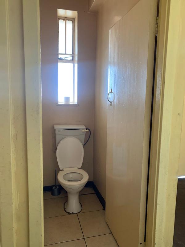 To Let 2 Bedroom Property for Rent in Germiston Central Gauteng