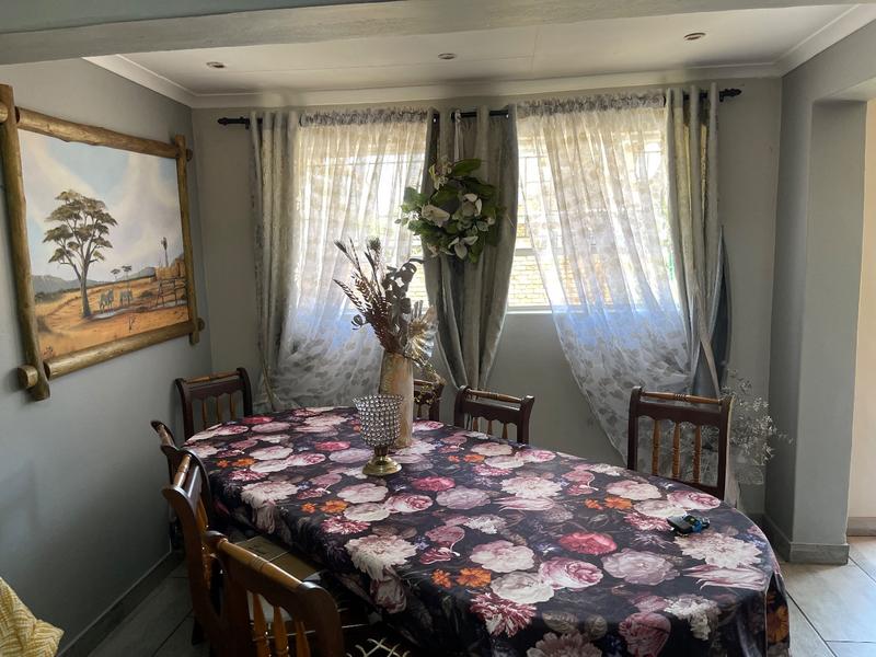 2 Bedroom Property for Sale in Vanderbijlpark SW 5 Gauteng