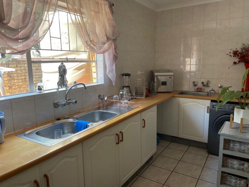 2 Bedroom Property for Sale in Vanderbijlpark SW 5 Gauteng