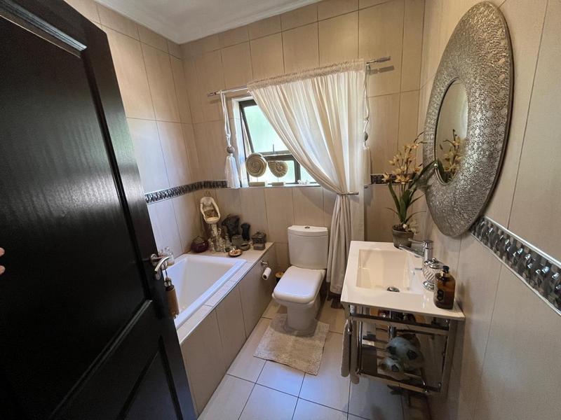 4 Bedroom Property for Sale in Vanderbijlpark SW 5 Gauteng