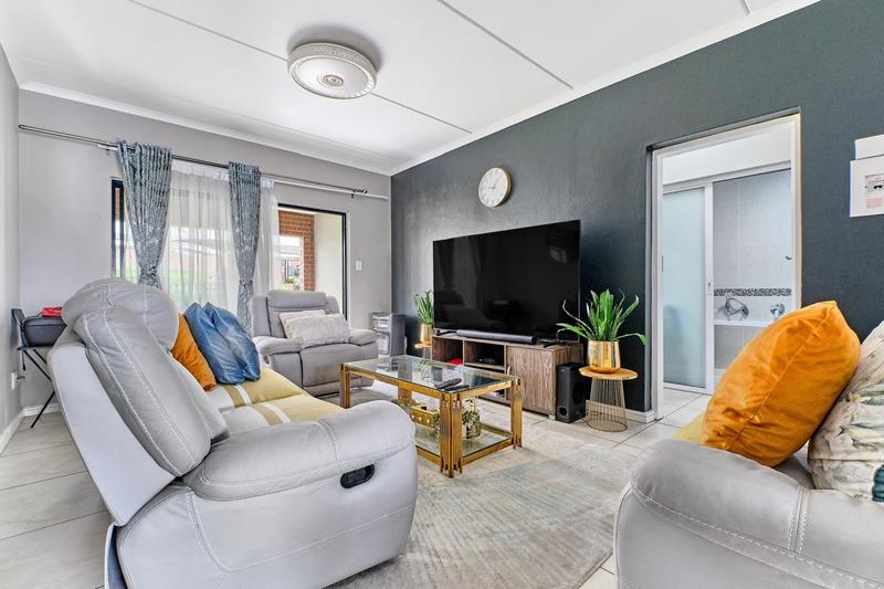 To Let 3 Bedroom Property for Rent in Fourways Gauteng