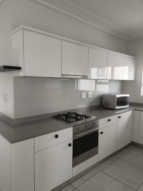 To Let 3 Bedroom Property for Rent in Waterfall Gauteng