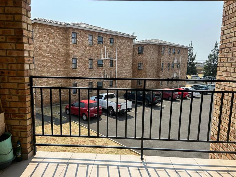 3 Bedroom Property for Sale in Albertsdal Gauteng